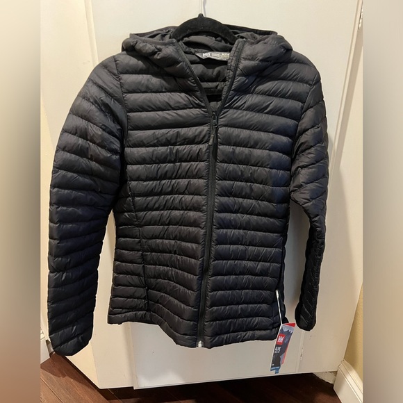 Helly Hansen women’s hooded puffer jacket - Picture 4 of 6